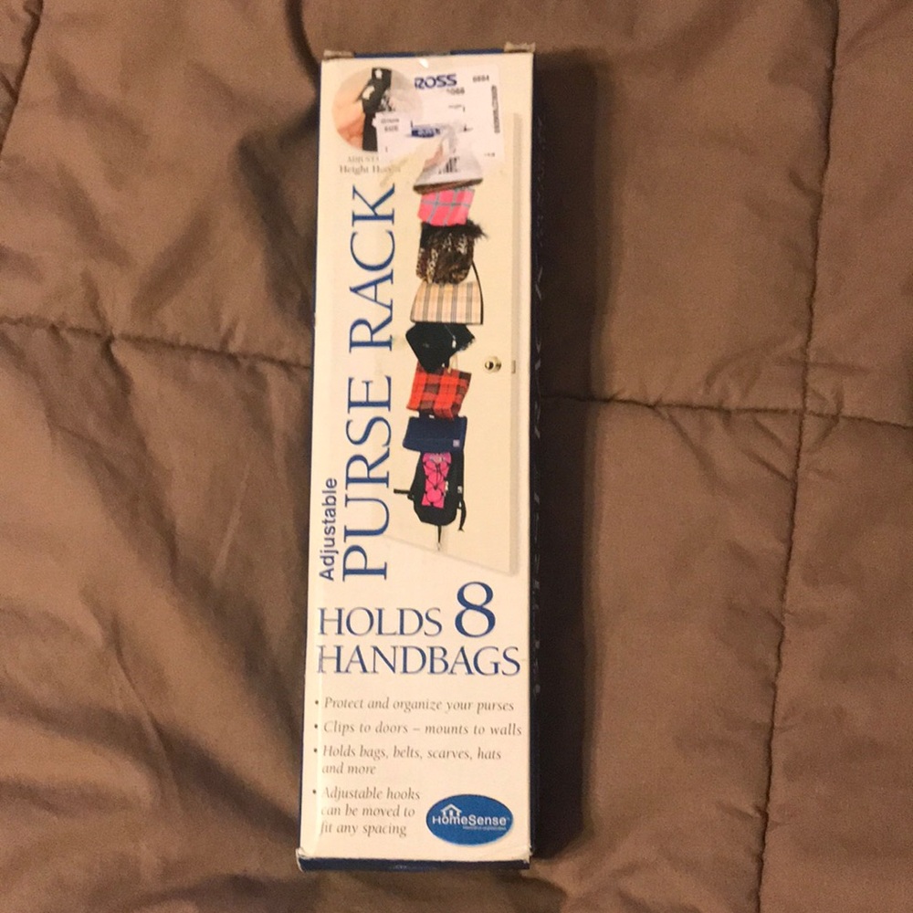 Adjustable purse rack